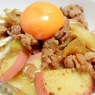 長ネギとかまぼこを入れた吉野家風豚丼